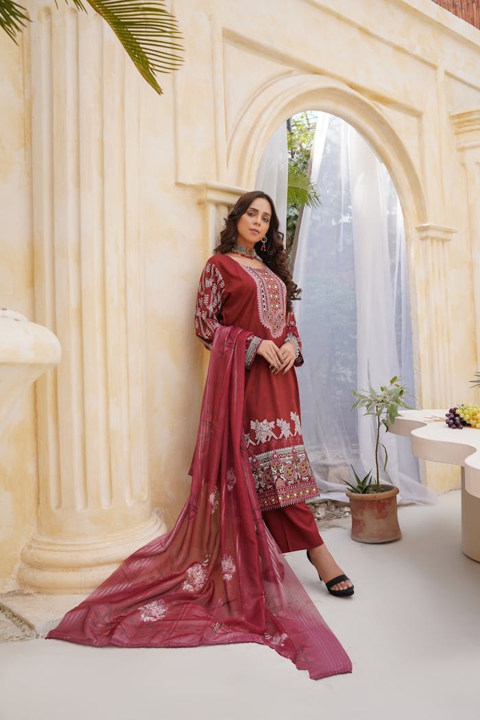 Gulbahar Maroon Embroidered Organza Suit Set - Premium Pakistani Outfit